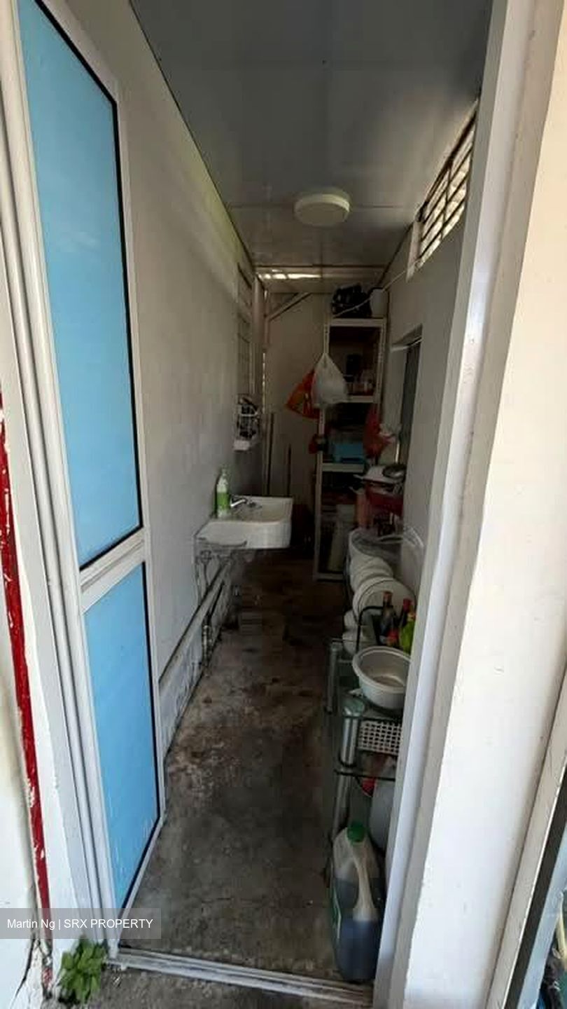 Changi Road (D14), Shop House #534711701